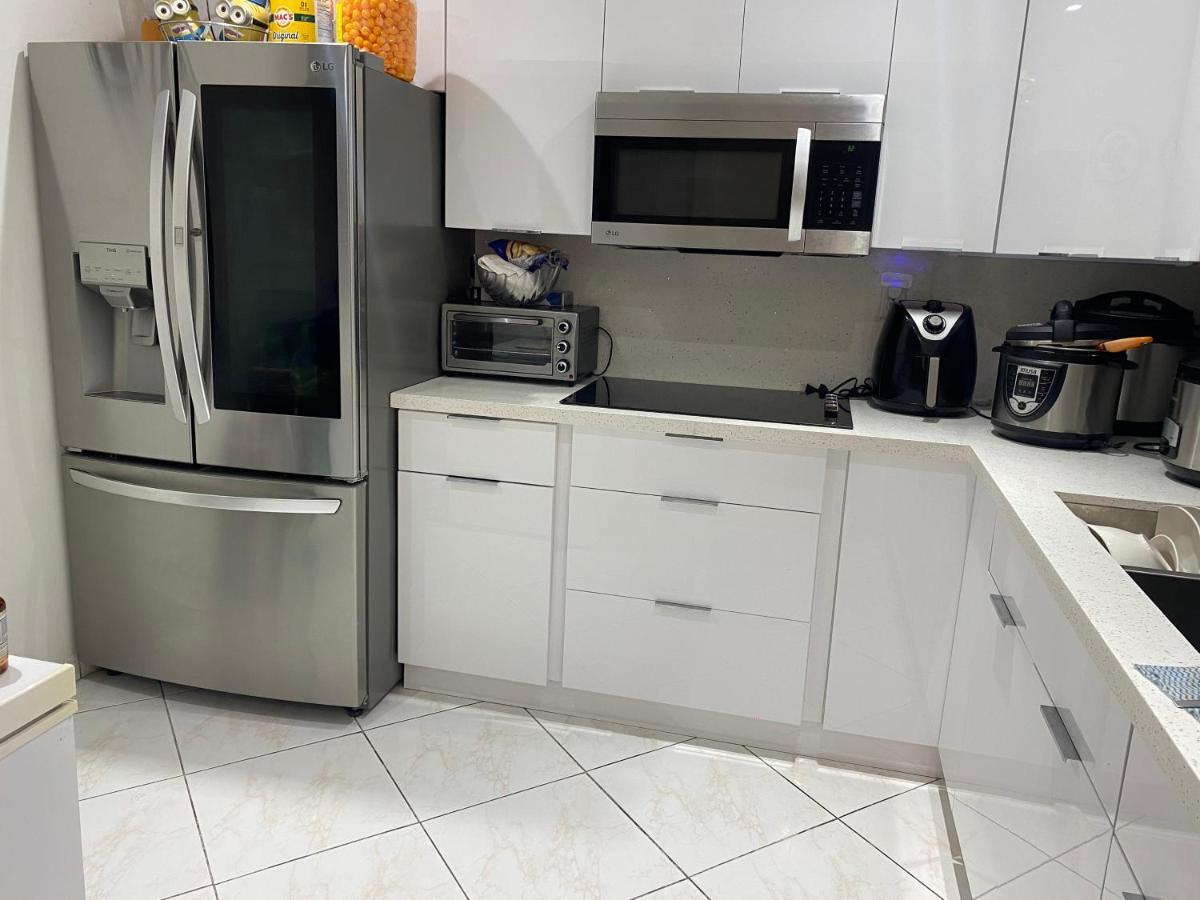Beautiful House 7 Min From Miami Airport W Free Parking Appartement Buitenkant foto