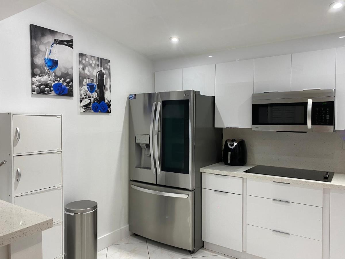 Beautiful House 7 Min From Miami Airport W Free Parking Appartement Buitenkant foto